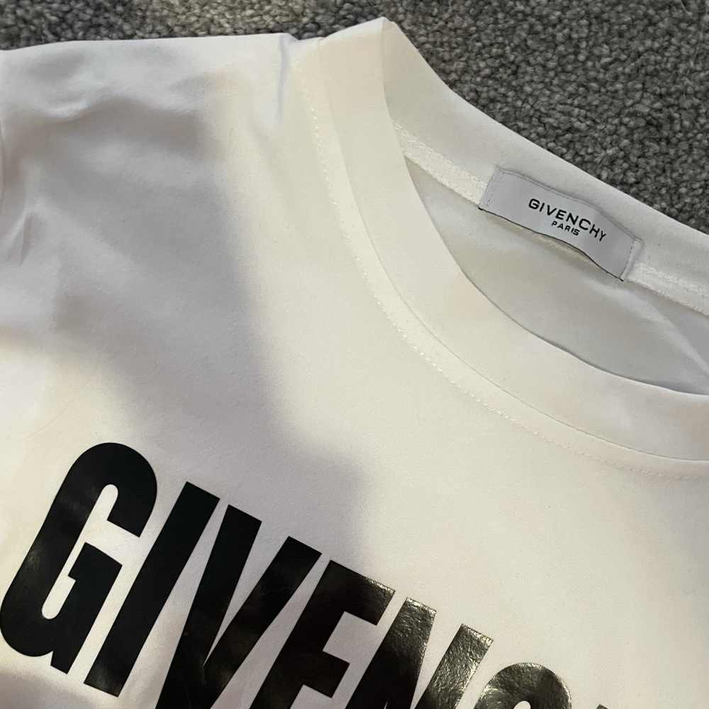 Givenchy White Graphic Logo Crewneck long sleeve fitted top